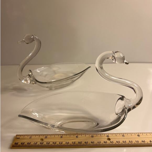 Vintage Duncan & Miller Clear Glass Open Back Swan Dishes - Picture 5 of 7